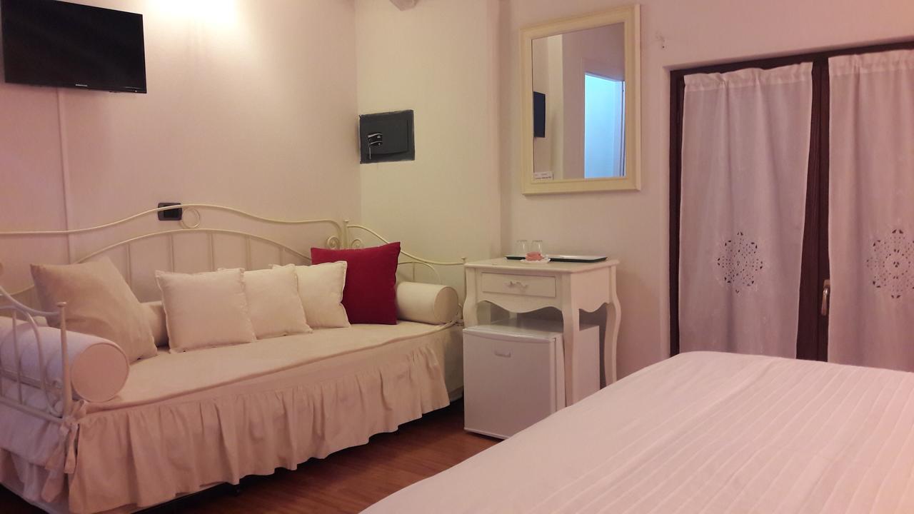 ليكو B&B Como Lake Cottage المظهر الخارجي الصورة